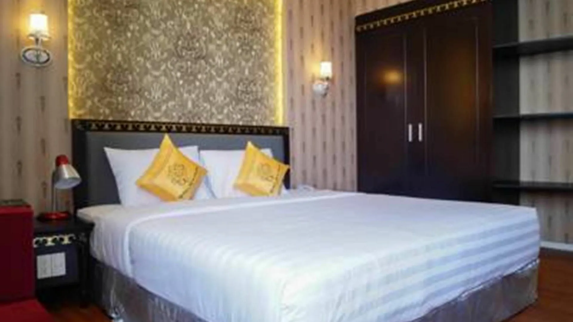 Heaven Hotel 岘港 越南