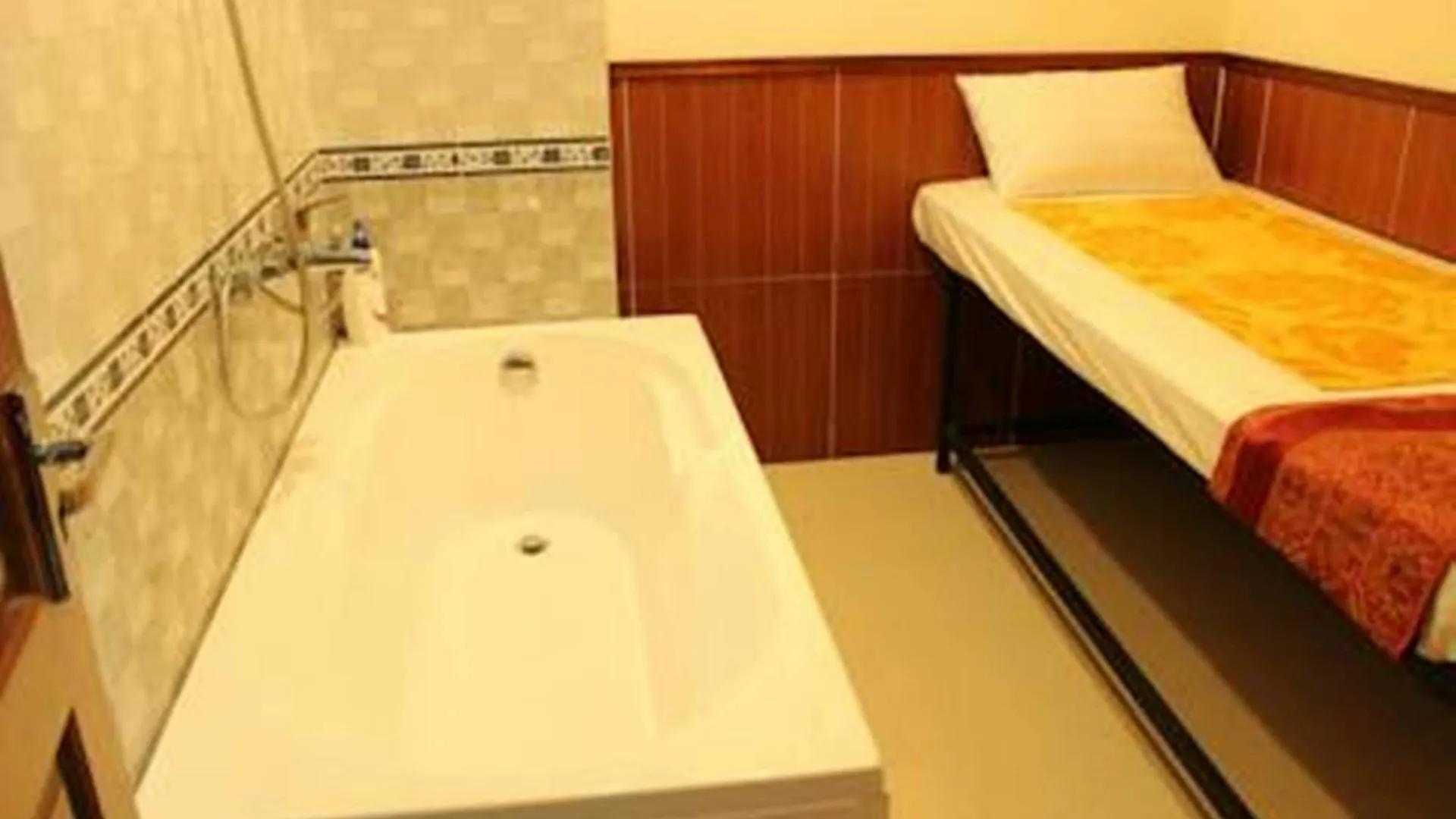 Heaven Hotel 岘港